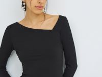 Лонгслив с асимметричным вырезом, Черный