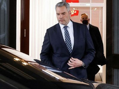 Канцлер Австрии назвал разговор с Путиным очень жёстким и открытым