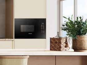 Встраиваемая микроволновая печь Samsung с грилем MG22M8054AK/BW 22 л черный