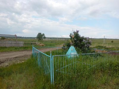 «Братская могила борцов за установление Советской власти»