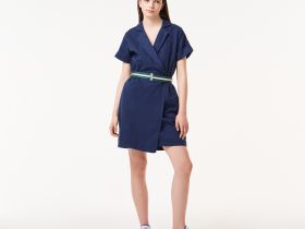 Лёгкое платье Lacoste с поясом