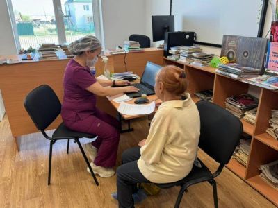 Мобильные доктора обследовали более 460 жителей Намского района