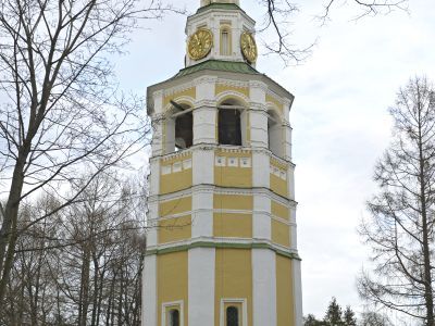 Колокольня