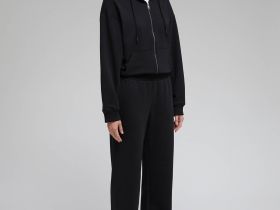 Трикотажные брюки свободного силуэта