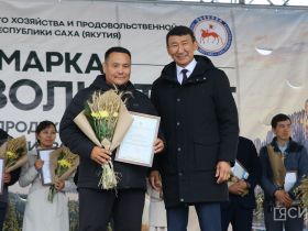 Мясо, рыба, овощи, ягоды и хлеб: в Якутске открылась ярмарка местных производителей «Продовольствие-2026»