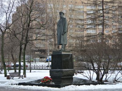 Памятник маршалу Ф.И. Толбухину