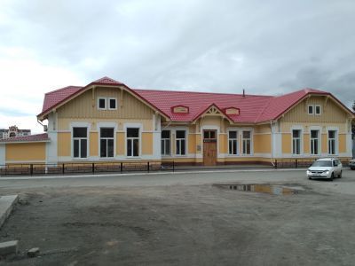 Вокзал пассажирский комплекса сооружений станции «Ново-Николаевск» Алтайской железной дороги