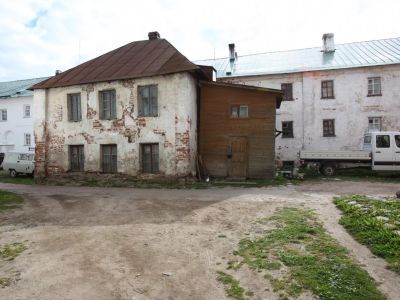 Кожевенная кладовая (караульня)