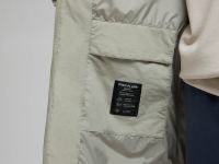 Утепленное пальто с утяжниками на талии