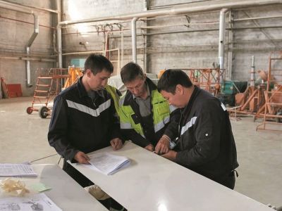 Алексей Карасев — инженер, профсоюз, трудовая династия