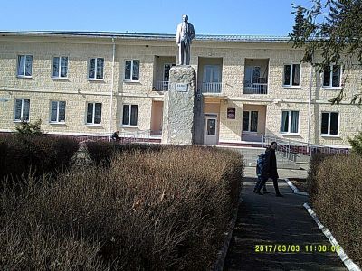 Памятник В.И. Ленину