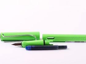 Ручка перьевая LAMY 013 safari, EF Зеленый