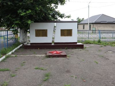 Памятник погибшим односельчанам в Великой Отечественной войне