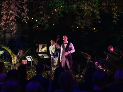 Билеты на Магия свечей. Джаз. Фрэнк Синатра в оранжерее (Оранжерея Таврического сада) / Концерт | Афиша | ИнфоТаймс