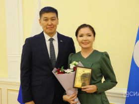 Государственные награды вручили педагогам Якутии
