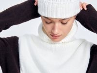 Шапка с отворотом с добавлением ангоры и шерсти