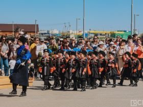 В Якутске состоялся детский парад Победы