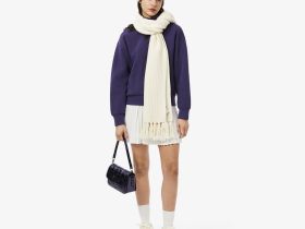 Вязаная шапка Lacoste