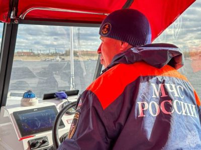 Якутянам напомнили о правилах безопасности на маломерных судах в осенний период