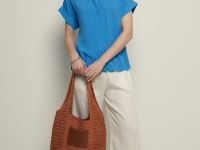 Блузка с коротким рукавом и отложным воротником