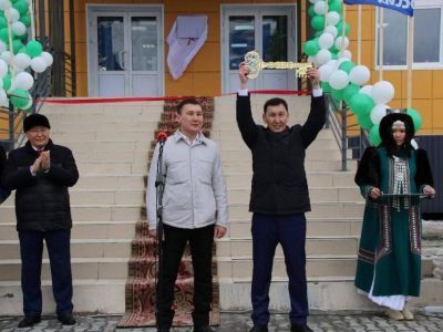 ЕР снова запустила свою традиционную акцию «Собери ребенка в школу»