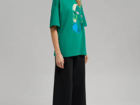 Футболка объемного кроя из хлопкового джерси