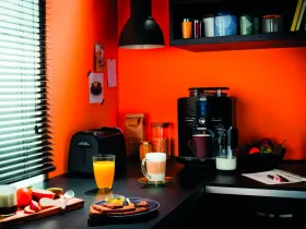 Автоматическая кофемашина KRUPS Espresseria EA829810