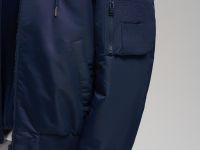 Утепленный бомбер с капюшоном и водоотталкивающей пропиткой