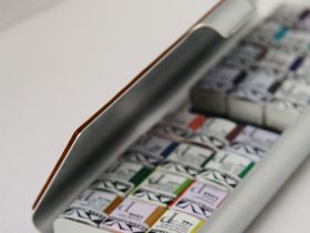 Набор акварели Super Vision "China Academy of Art museum Joint" 24 цв в кюветах в метал. кейсе