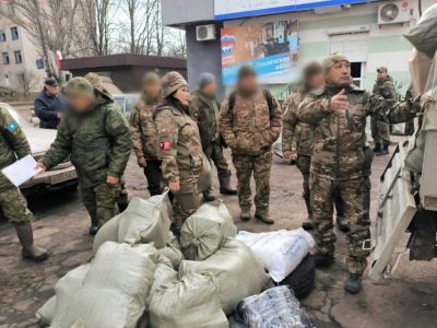 Делегация Хангаласского района доставила более двух тонн гуманитарного груза в зону СВО