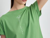 Футболка с круглым вырезом