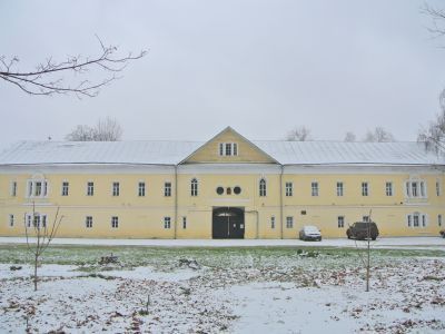 Надвратная палата