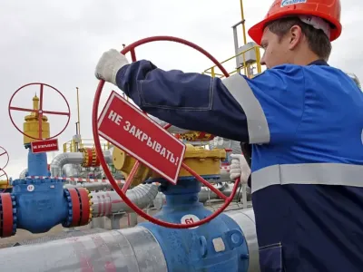 Десять покупателей из Европы открыли счета в Газпромбанке для оплаты российского газа