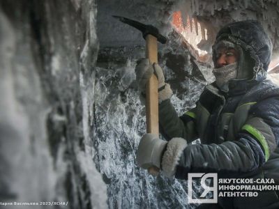 Фото и видео: как проходит выморозка судов в Якутии