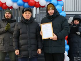 В Якутске специалистам передали ключи от доступного арендного жилья