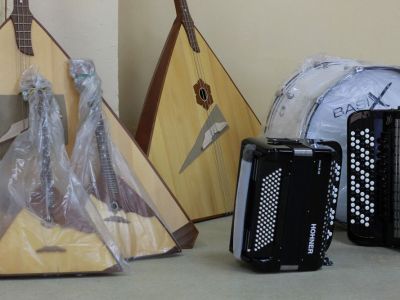 Два пианино и два баяна. Якутский музыкальный колледж продолжает обновлять инструменты
