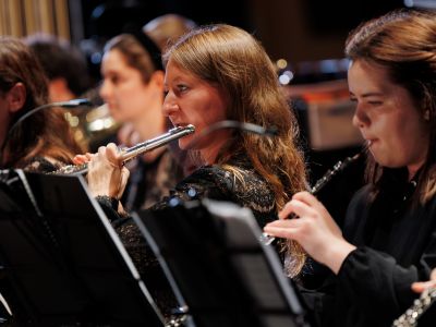 Билеты на Театр & музыка. Эльмир Низамов (Театр им. Камала. Новое здание) / Концерт | Афиша | ИнфоТаймс