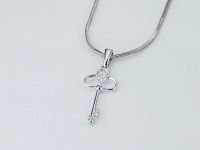 Классическая подвеска из серебра с бриллиантами э0601пд04155600