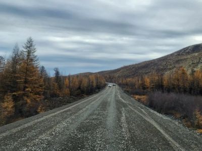 Минтранс Якутии предупредил водителей о скользких дорогах и ограничениях 15 сентября