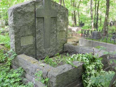 Могила Садовского И.М. (1855-1911), ветеринара