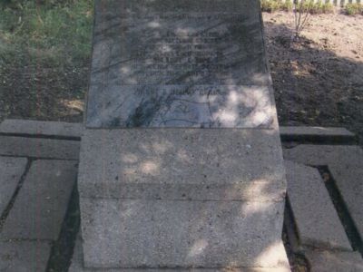 Памятное место, где в 1923 г. была создана переселенцами из Соединенных Штатов Америки первая эстонская сельскохозяйственная коммуна в России "Койт"