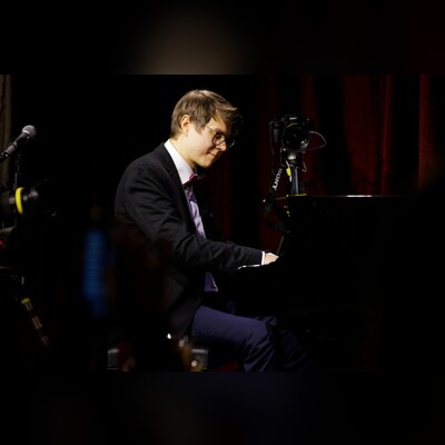 Дмитрий Файн