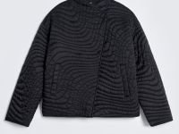 Утепленная куртка прямого силуэта