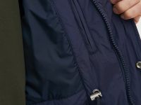 Универсальный пуховик с капюшоном