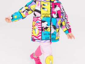 Куртка детская текстильная с полиуретановым покрытием для девочек (ветровка)