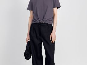 Футболка с узлом