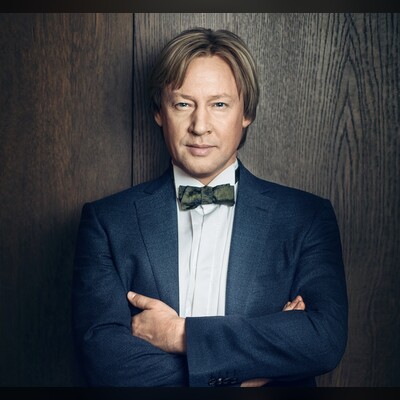 Дмитрий Харатьян