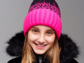 Шапка трикотажная для девочек
