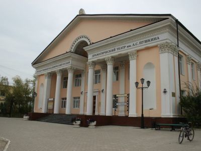 С каких постановок начнётся новый сезон, рассказали в театрах Якутска