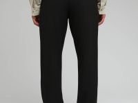 Брюки прямого кроя со складками